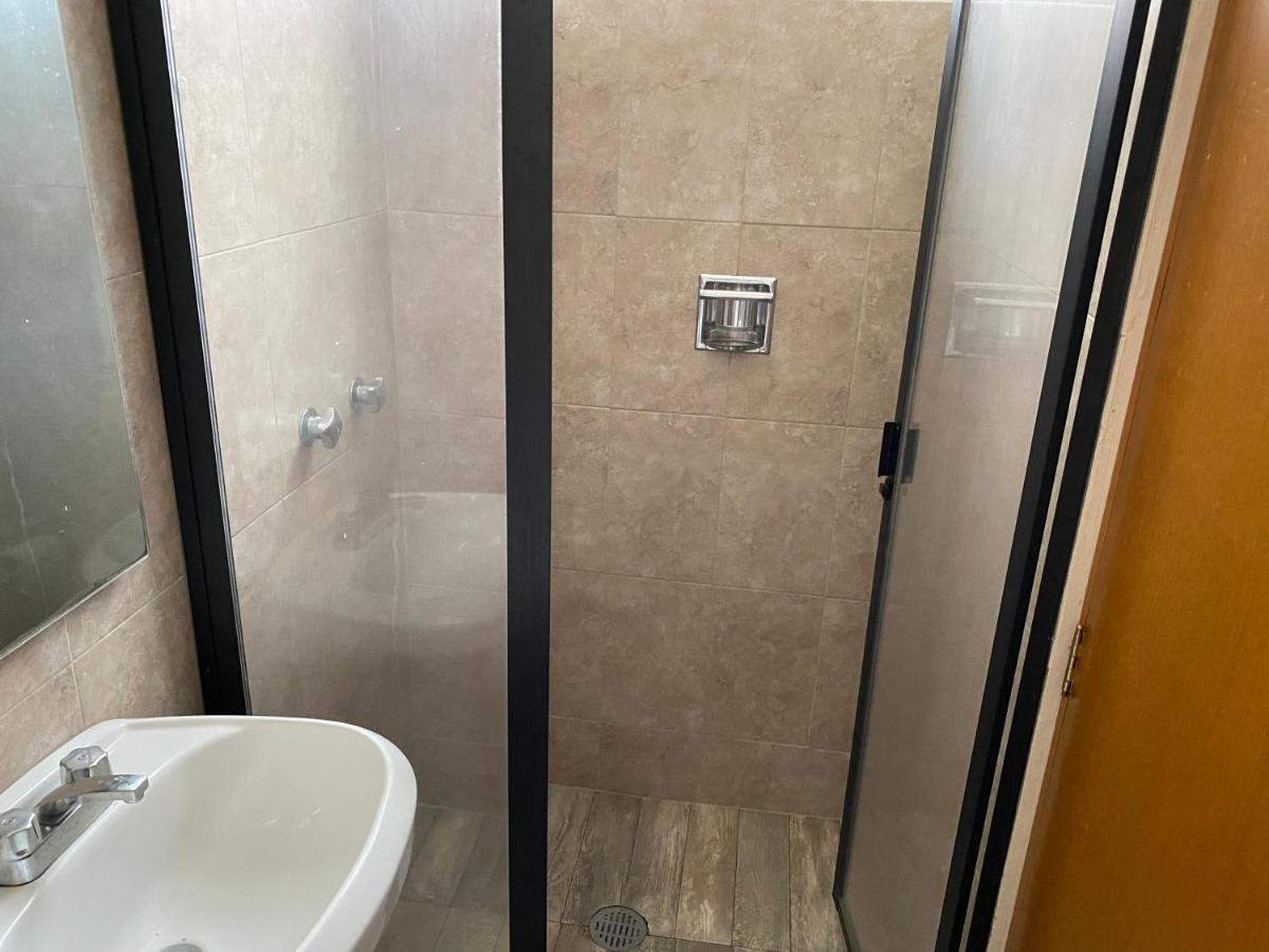 Hotel Express Quinta Soledad Kota Meksiko Bagian luar foto
