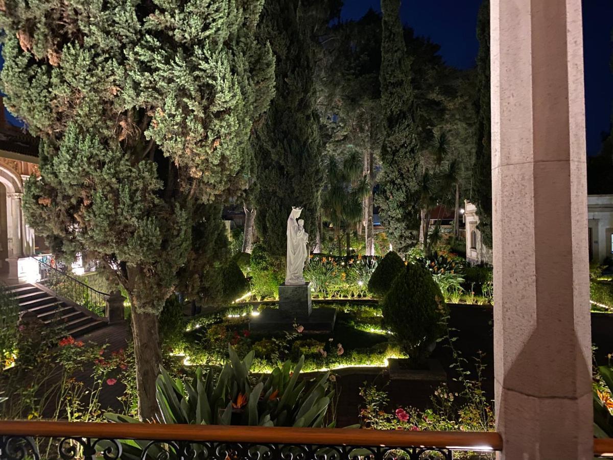 Hotel Express Quinta Soledad Kota Meksiko Bagian luar foto