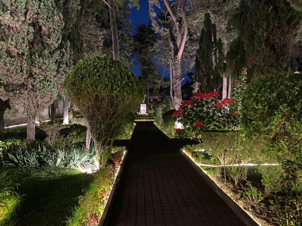 Hotel Express Quinta Soledad Kota Meksiko Bagian luar foto