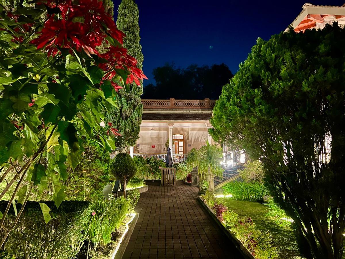 Hotel Express Quinta Soledad Kota Meksiko Bagian luar foto