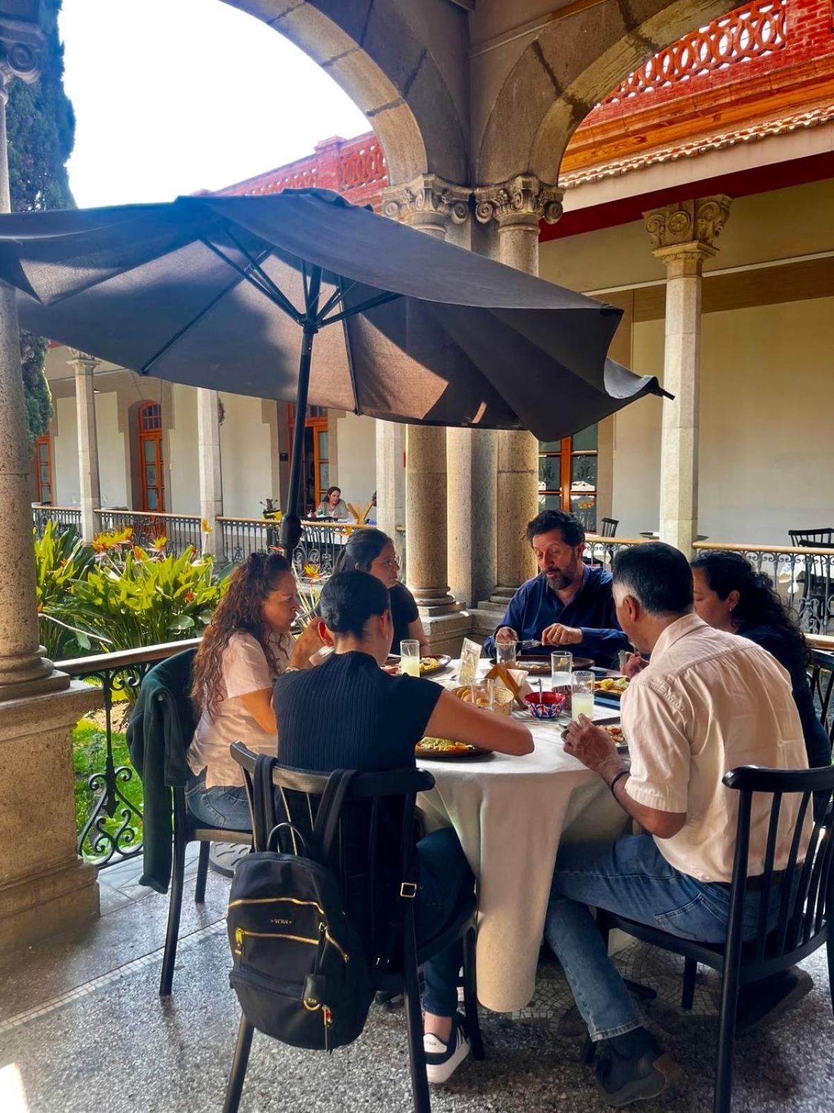 Hotel Express Quinta Soledad Kota Meksiko Bagian luar foto